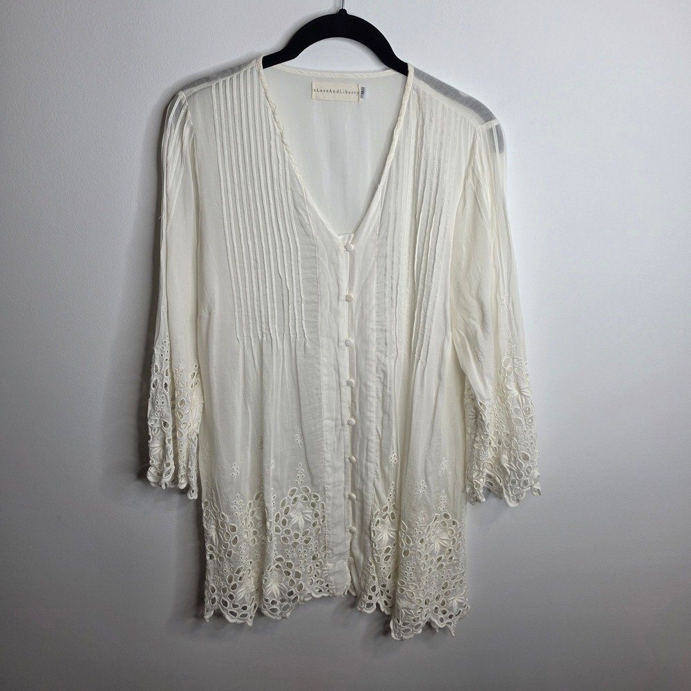 4 Love And Liberty Button Up Blouse Womens Medium Eyelet Lace